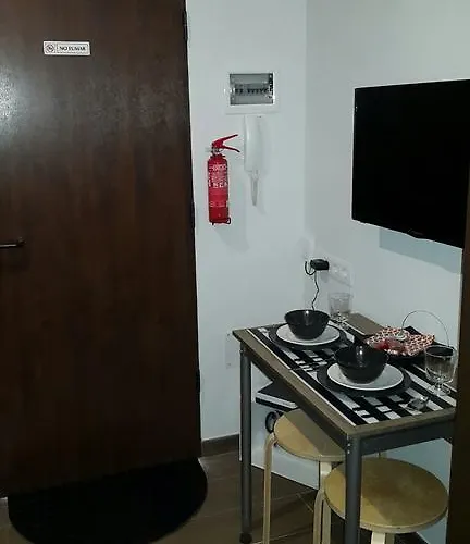 Estudios Cientouno 라 라구나